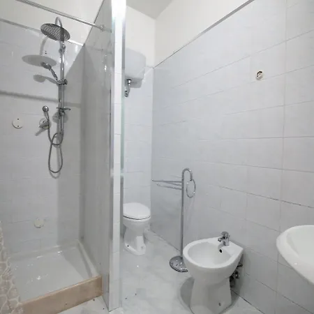 ゲストハウス City Hub _ Locazione Turistica バーリ